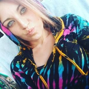 Meet your Posher, Kay